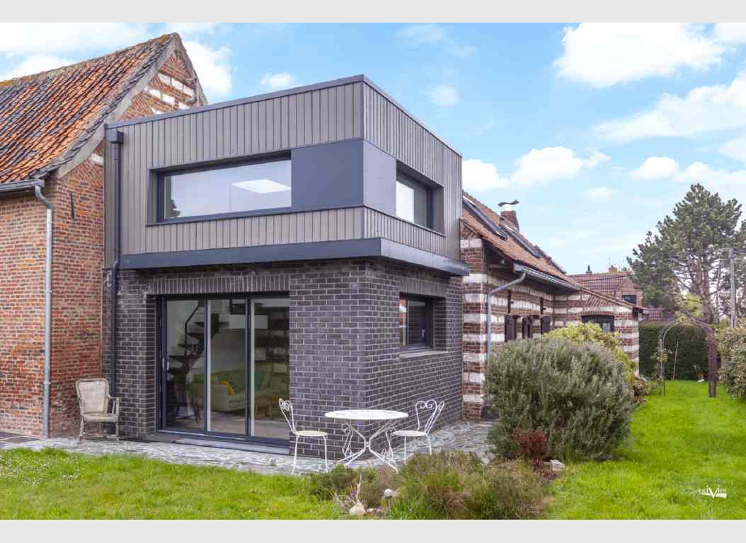 EXTENSION EN BRIQUES ET OSSATURE BOIS A TOUFFLERS (NORD)-06